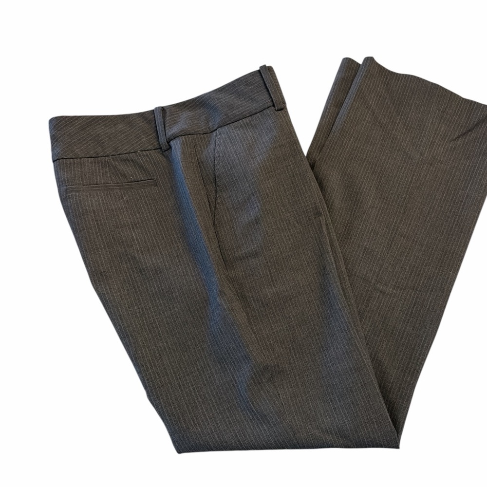 Women’s Banana Republic classic grey light white stripped pants size 4